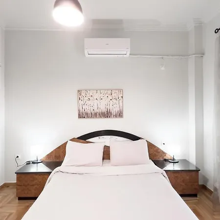 Cozy Cityscape Apartment In Athens Exterior photo